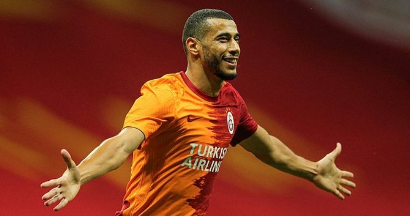 <p>Sakatl geen Younes Belhanda, antrenmann tamamnda takmla almalara katld. </p>