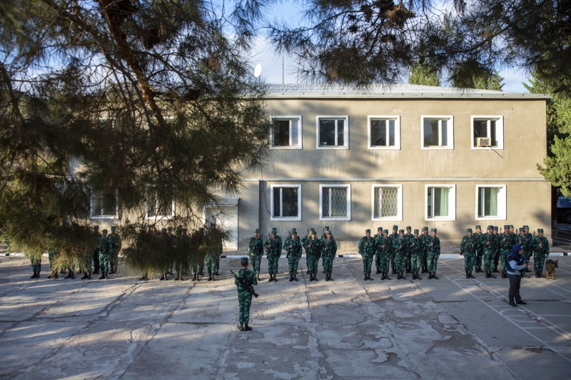 <p>'Devletimiz sınırlarımızı daha güzel hale getirecek. Çok mutlu bir his, çok seviniyoruz. Türkiye halkına selamlarımızı iletiyoruz. İki devlet bir millet. Onlar bizim kardeşimizdir, başka diyecek bir şey yok. İnşallah kısa bir müddette Karabağ Azerbaycan'ındır.'</p>