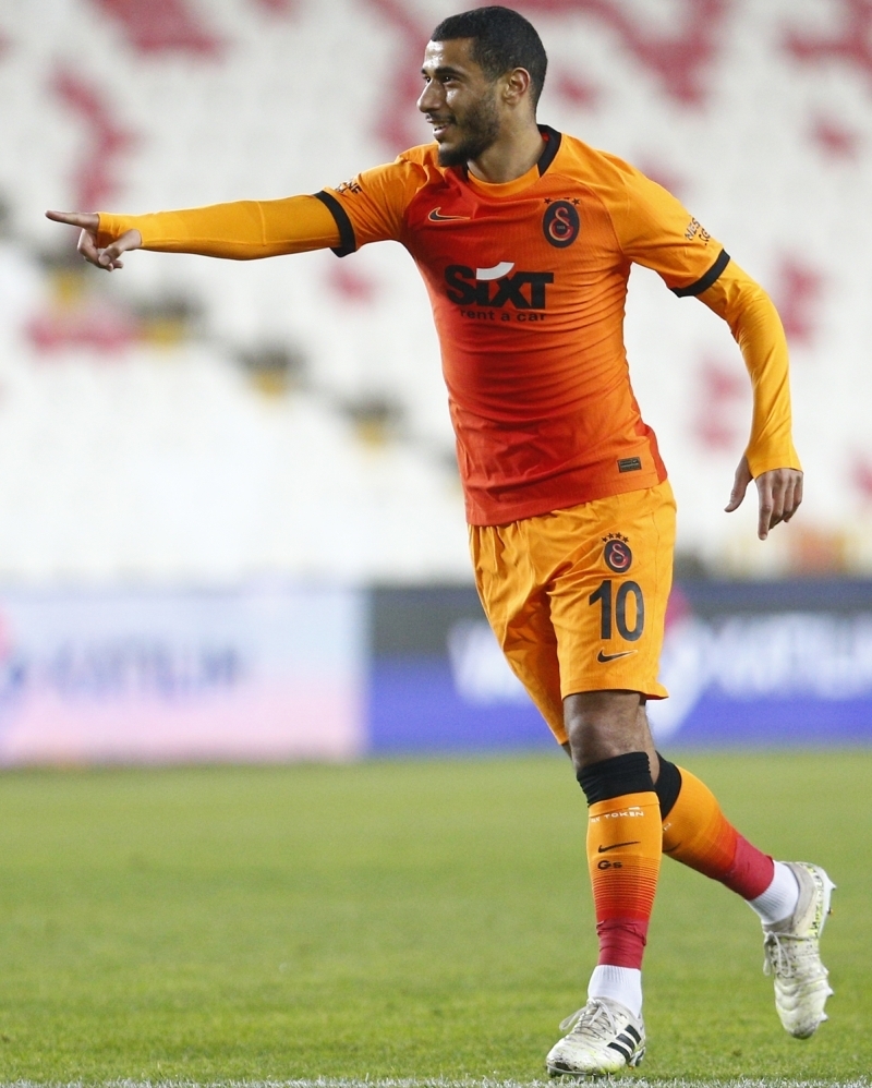 <p><b>ARDA'DAN 9 YIL SONRA GELEN GOL </b></p><p>Sezon banda altyapsnda yetitii Galatasaray'a geri dnen Arda Turan, sar krmzl formayla yllar sonra alar sarst.</p>