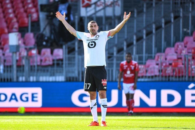 <p>Mbappe'ye yakn takip... </p><p>Lille taraftarlar Burak Ylmaz iin <b>“Harikasn”</b> yorumlar yapt.</p>