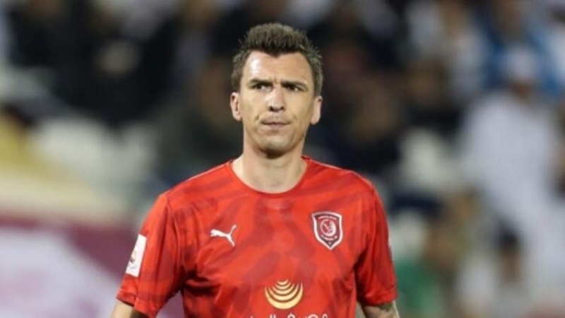 <p><b>K YILDIZ DA BOTA</b><br></p><p><br></p><p>Forvet konusunda ise hedefteki isimler heyecan verici: <b>Mario Mandzukic, Mario Balotelli ve Cenk Tosun... </b></p>
