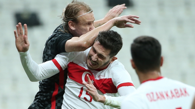 <p>Vida'n�n gece boyunca en yak�n temasta oldu�u futbolcular ��yle:</p>