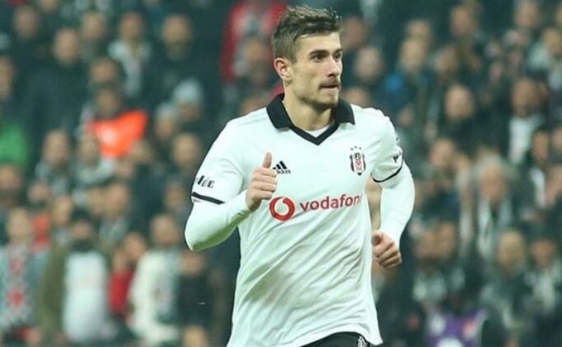 <p>'Dorukhan'ın eski performansına geri dönmesini en çok ben istiyorum. Ancak şu an için beklentilerin uzağında kaldı.'</p>