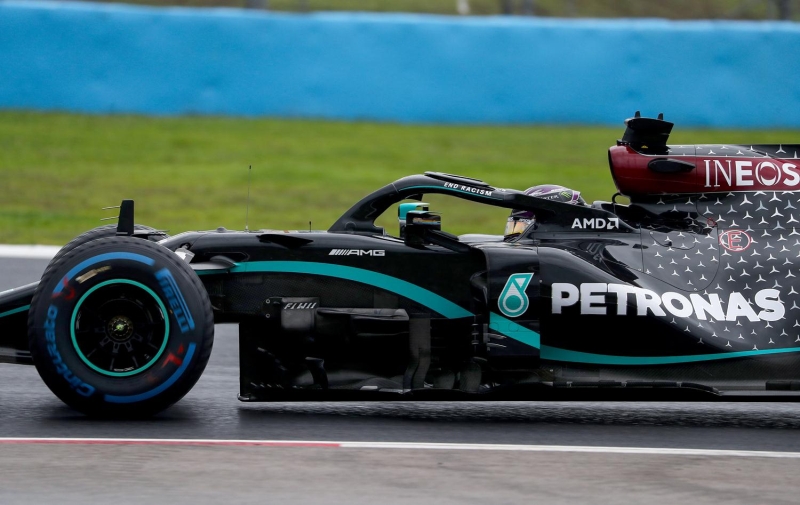 <p><b>VERSTAPPEN LİDERLİĞİ BIRAKMADI</b></p><p><br></p><p>2020 Formula 1 Dünya Şampiyonası DHL Türkiye Grand Prix'si 3'üncü antrenman seansında ilk 10'da yer alan isimlerin elde ettiği dereceler şu şekilde:</p>