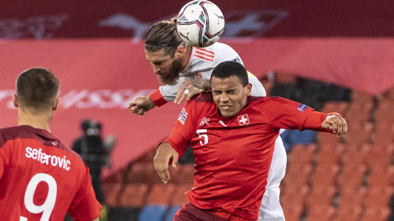 <p><b>SERGİO RAMOS REKOR KIRDI</b><br></p><p><br></p><p>İspanya, kaptanı Sergio Ramos'un 2 kez penaltı kaçırdığı 4. Grup maçında İsviçre ile 1-1 berabere kaldı. </p>