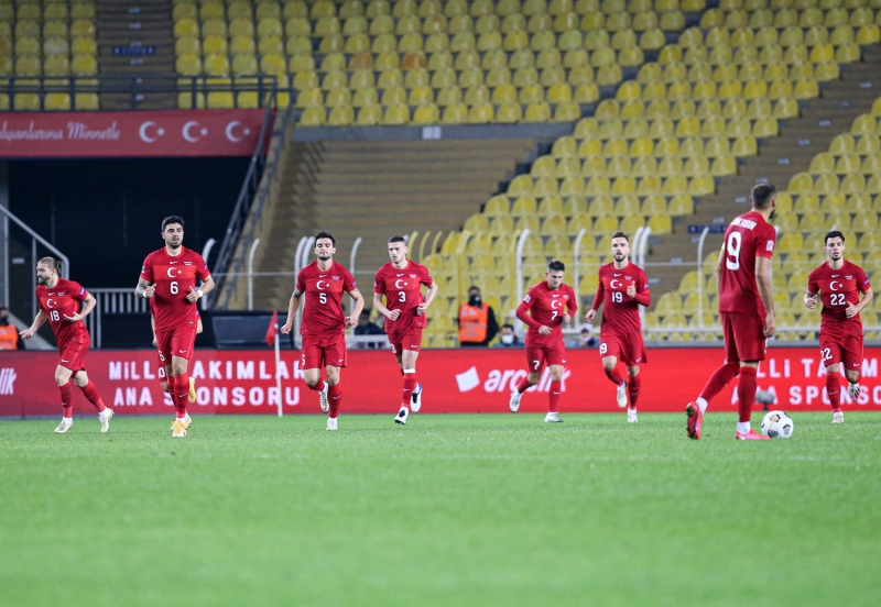 <p><b>KURA EKMNDE 3. TORBA</b></p><p><br></p><p>7 Aralk'taki kurada <b>3. torbada skoya ve ekya'nn olaca kesinleirken</b>, dier takmlar henz belli olmad.</p>