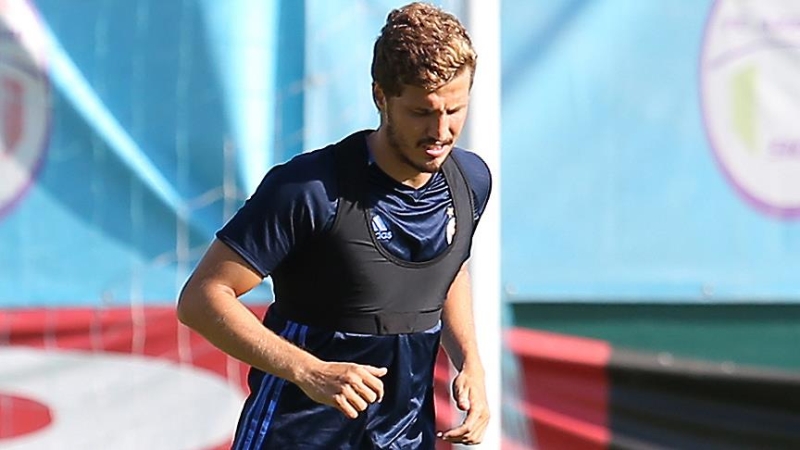 <p><b>TERİM'İN DİĞER GÖZDESİ SALİH UÇAN</b>!</p><p><br></p><p>Terim'in ikinci gözdesi Alanyaspor'da büyük bir çıkış yakalayan Salih Uçan…</p>