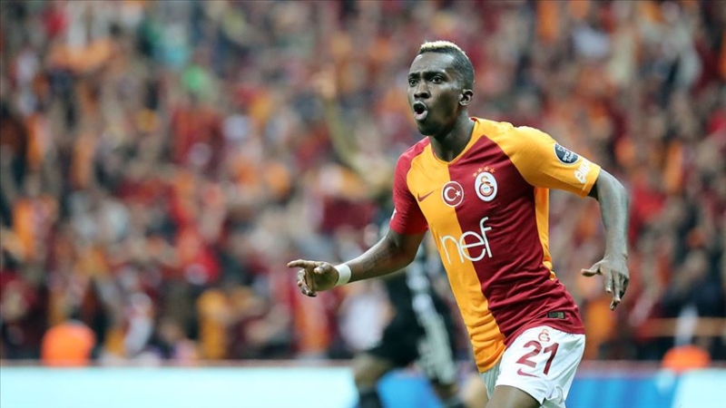 <p><b>ONYEKURU'YU KADRODA GÖRMEK İSTİYOR!</b></p><p><span ><br></span></p><p><span >Transfer listesindeki diğer isim ise Henry Onyekuru. </span></p>