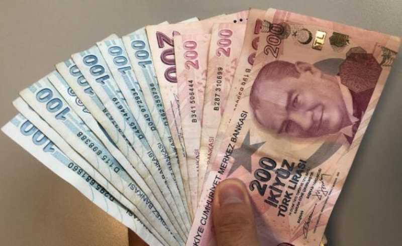 <p>GİB'in internet sitesinden yapılan açıklamada, 'Bazı Alacakların Yeniden Yapılandırılması ile Bazı Kanunlarda Değişiklik Yapılması Hakkındaki Kanun'un, Resmi Gazete'de yayımlanarak yürürlüğe girdiği hatırlatıldı. Açıklamada, kanunda öne çıkan düzenlemelere ilişkin şu bilgiler paylaşıldı:</p>