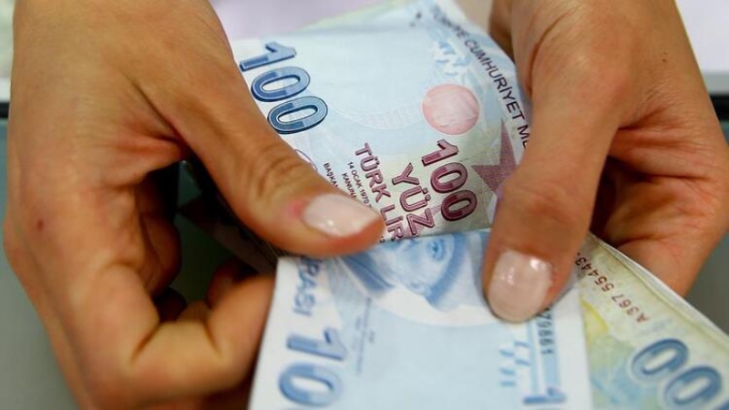<p><b>YAPILANDIRMA TAKSİTLERİNİN BİR KISMI ÖDENMEZSE NE OLACAK?</b></p><p><b><br></b></p><p>Böyle bir durumda ödenen tutar yapılandırma kapsamında kalacak. Kalan borç ise ilgili mevzuata göre takip ve tahsil edilecek.<br></p>