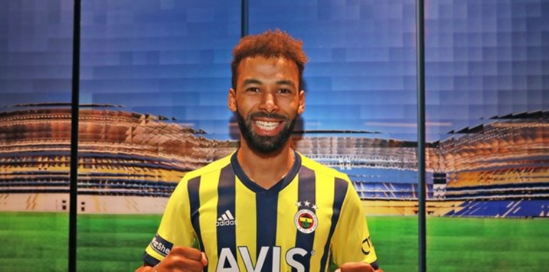 <p>Fenerbahe’de Gkhan Gnl ve Nazm Sangare’nin yokluunda sa bek sknts yaanyor. </p>