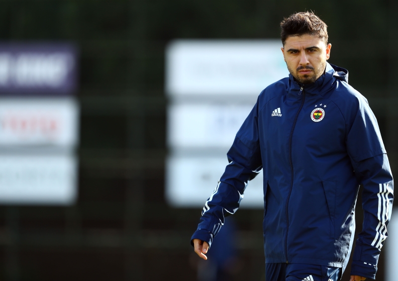 <p>Bu blge iin Novak, Lemos ve Ozan Tufan adaylar arasnda bulunuyor. </p>