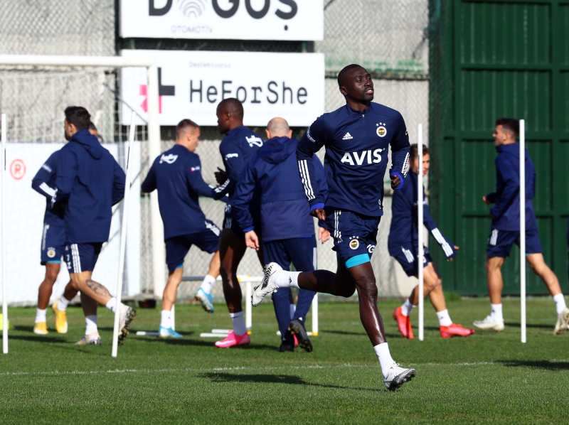 <p>Fenerbahe’nin muhtemel 11’i yle:</p>