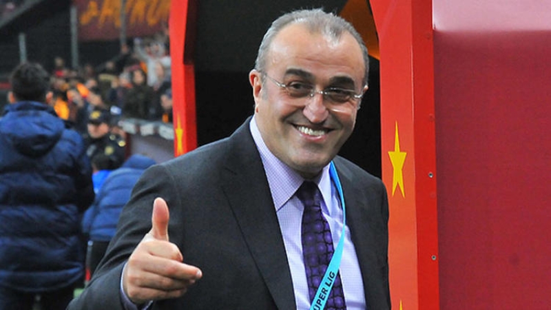 <p>2. Başkan Abdurrahim Albayrak'ın bizzat yürüttüğü temaslar sonucunda, Milli forvetle mutabakat sağlandı. </p>