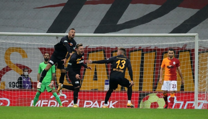 <p>11'e 10 daha farklı olması gerekirken maalesef 1-1 bitirdik. Bizim için hakikaten kayıp puan. </p>