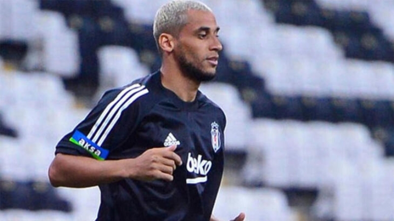 <p><b>WELİNTON MU, NECİP UYSAL MI OYNAYACAK?</b><br></p><p><br></p><p>Sakatlıktan yeni kurtulan ve sadece 3 idman yapacak olan Welinton'un oynayıp oynamayacağına ise bu akşam yapılacak idmanda karar verilecek. </p>