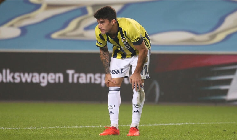 <p>S�per Lig'in 10. haftas�nda Kad�k�y'de Be�ikta�'� konuk eden Fenerbah�e'de kar��la�maya 11'de ba�layan Perotti, ilk yar�y� tamamlayamad�.</p>