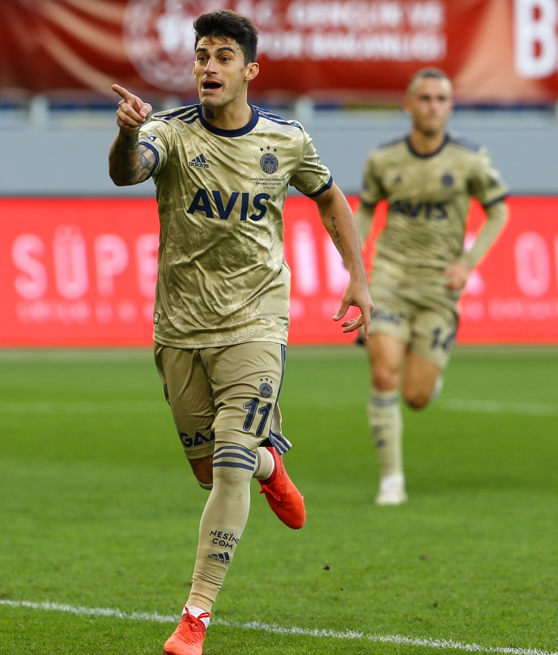 <p>Sar� lacivertli forma ile 4 ma�a ��kan Perotti, 3 gol kaydetti.</p>