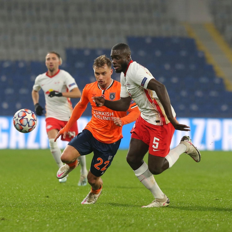 <p>İrfan, Tuncay Şanlı ve Burak Yılmaz’dan sonra Şampiyonlar Ligi’nde bir maçta Türk takımları lehine 3 gol atan üçüncü oyuncu olmayı başardı.</p>