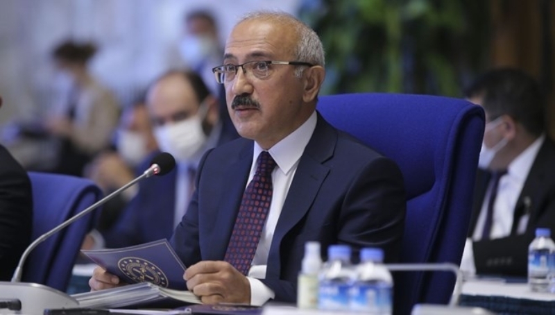 <p class='><b>HAZİNE VE MALİYE BAKANI'NDAN AÇIKLAMA</b></p><p class='><b><br></b></p><p>Hazine ve Maliye Bakanı Elvan, 'Yüksek enflasyonun vatandaşımız üzerindeki etkilerini en aza indirmek için tüm gücümüzle çalışıyoruz' açıklamasında bulundu.</p>