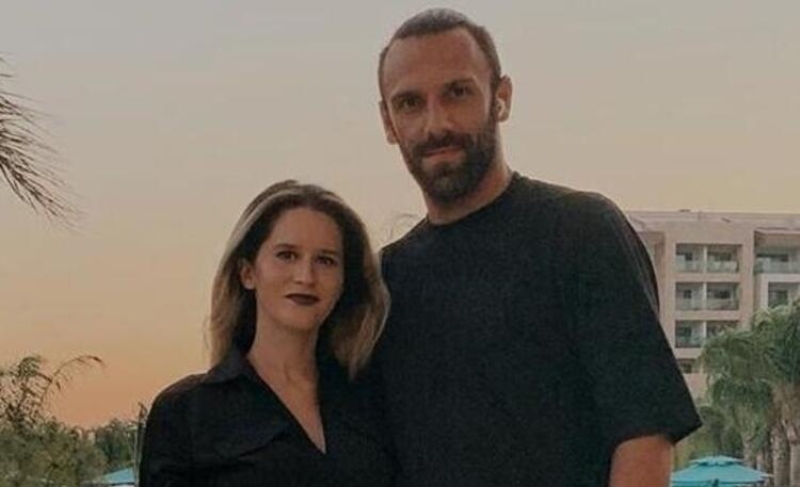 <p><b>JUVENTUS MAÇINDA KAÇIRDIĞI GOL... </b></p><p>Vedat'ın şans bulduğu maçlarda iyi şanslar yakaladığı, özellikle Juventus maçında kaçırdığı pozisyonun ardından gözden düştüğü belirtildi.</p>