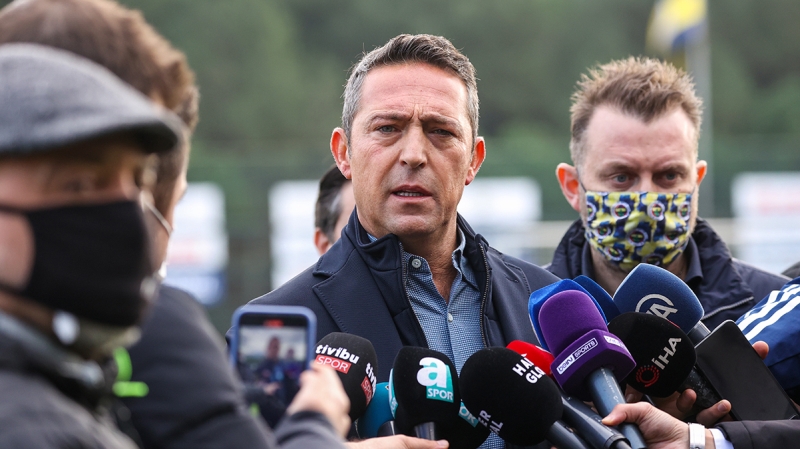 <p><b>NE YAPSA OLMUYOR</b></p><p><br></p><p>Yaz transfer dneminde yaplan 18 transfere ramen alnan kt sonular Bakan Ali Ko'un zor durumda brakabilir. </p>