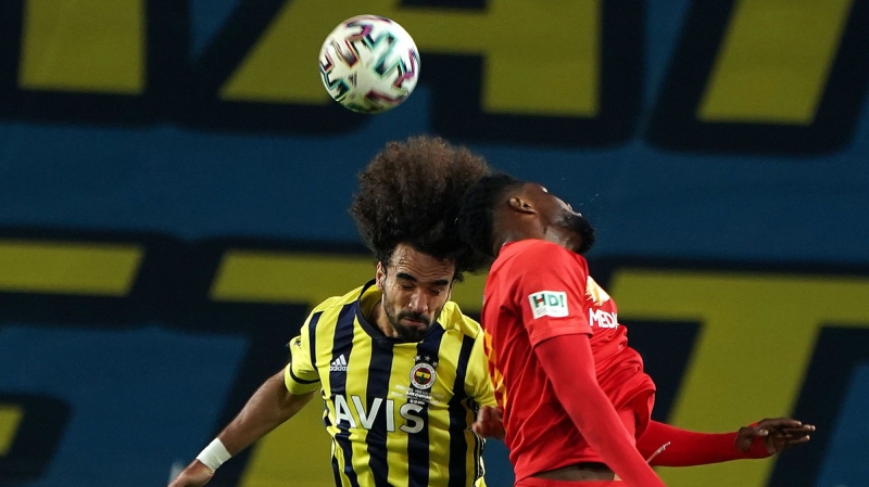 <p>Son Malatya manda Sadk'n sol stoper oynatlmas byk hatayd. Takm genel olarak yeterli sertlie sahip deil.</p>