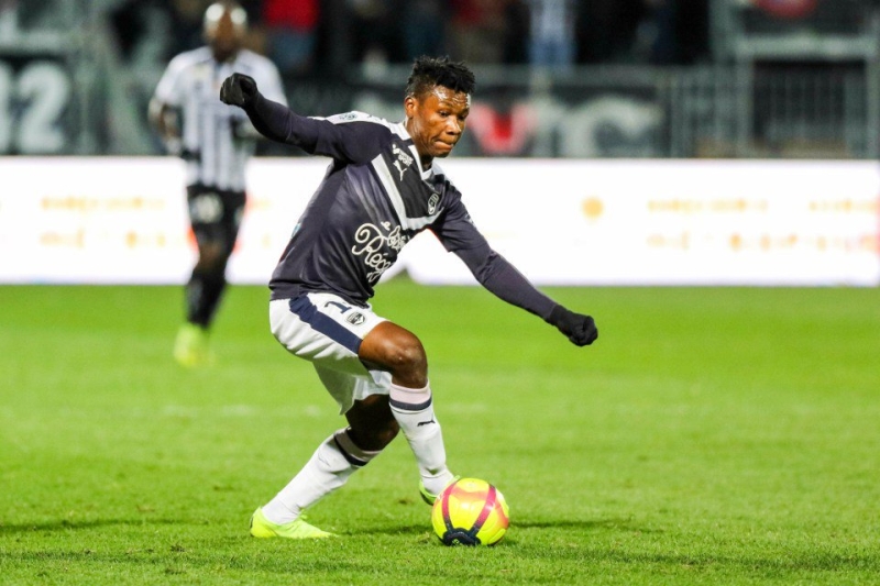 <p>Nijeryal�, Sar�-Lacivertliler'in kanatlarda ya�ad��� sorunu bitirebilecek yetene�e sahip.</p><p><br></p><p>Takvim</p>