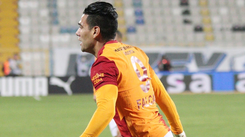 <p>Falcao'ya ilgi gsteren takmlarn adlaryla ilgili bir aklama yaplmad. </p>