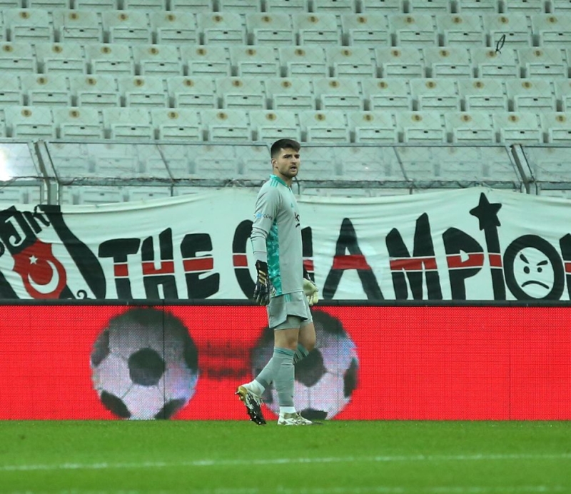 <p>Kaleyi Ersin Destanolu'na emanet edecek olan Yaln'n sar kart cezals Rosier'in yerine Dorukhan' oynatmas bekleniyor.</p>