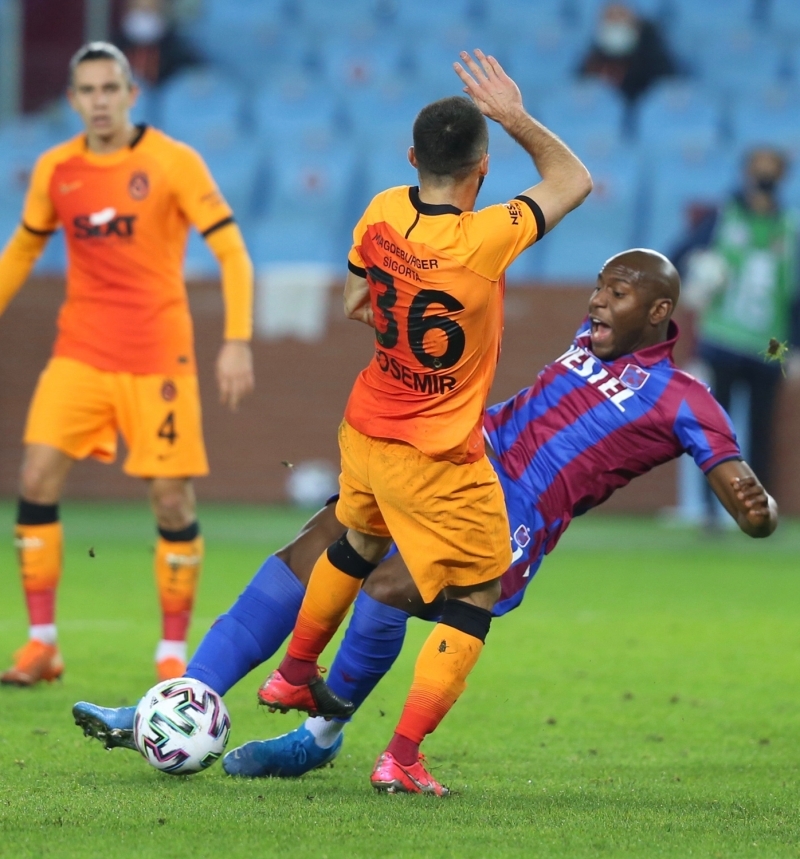 <p>Gztepe karlamasnn ilk 11'inde yer alan isimlerden Luyindama'nn yerine Marcao, Diagne'nin yerine de Oulcan alayan grev yapt.</p>