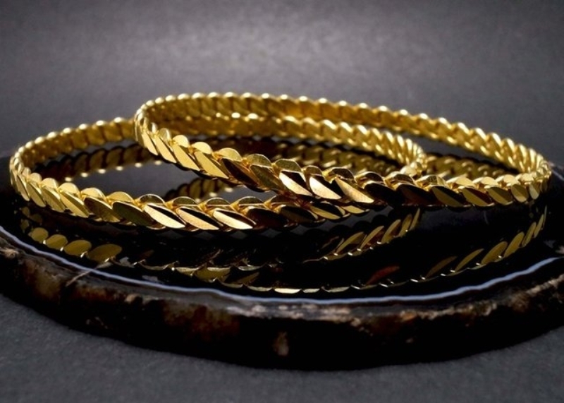 <p><b>RE�AT ALTINI</b></p><p><b><br></b></p><p>ALI�: 2.933,37</p><p><br></p><p>SATI�: 2.969,55</p><p><br></p>