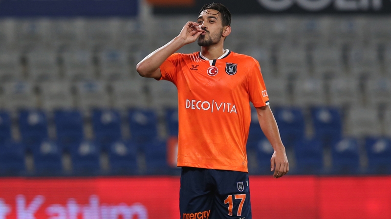 <p>İki kulüp arasındaki görüşmelerin, bir anlaşma zemini üzerinde devam ettiği ve <b>transferin gerçekleşme ihtimalinin yüksek olduğu</b> belirtiliyor</p>