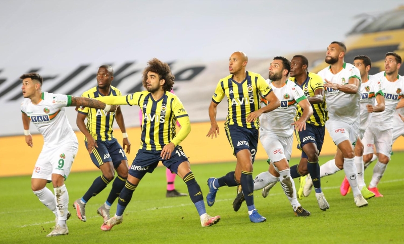 <p>Fenerbahçe, Alanyaspor'u Süper Lig'de Kasım 2018'den bu yana ilk kez mağlup etti. </p>
