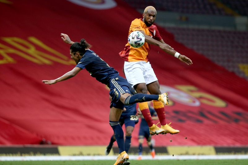 <p>Babel’in Galatasaray ile olan s�zle�mesi 2022 y�l�n�n Haziran ay�nda bitiyor.</p>
