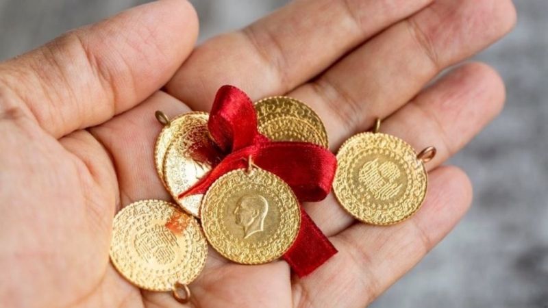 <p><b>22 AYAR BİLEZİK (GRAM)</b></p><p><b><br></b></p><p>Alış: 405,48</p><p><br></p><p>Satış: 408,90 </p>