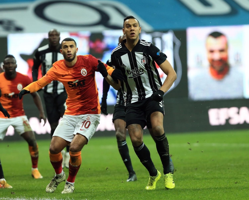 <p>Fatih Terim'in Şener ile başlaması hataydı, ben Linnes sakat sandım. Hoca duruma göre değişiklik yaptı, Donk'u da defansa aldı. Kırmızıdan sonra beraberliğe oynadı. Diagne atıldıktan sonra korner sayısından bile 11'e 10'un ne kadar fark ettiğini görürüz. Kontra atak silahı olmadığı ve ileride topu tutan oyuncu olmadığı için Galatasaray'da, top duvara çarpıp döndü.</p>