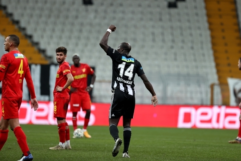 <p>'Mümkün olursa santrafor transferi yapmak istiyoruz... </p>