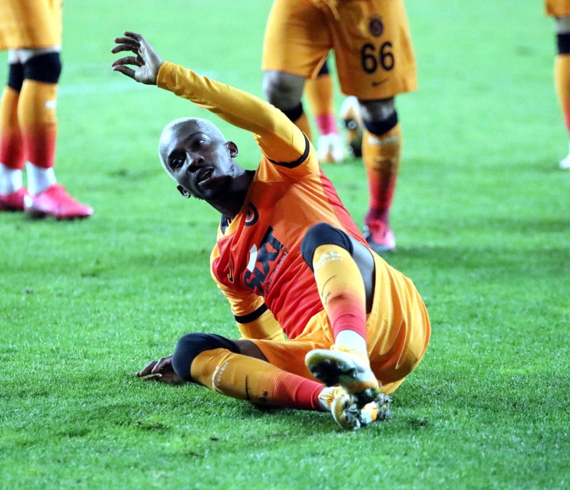 <p>İrfan can ve Visca'yı zaten söylemiştim. İrfan Can da düzgün duruyor. Herkes onun ne istediğini biliyor.</p>