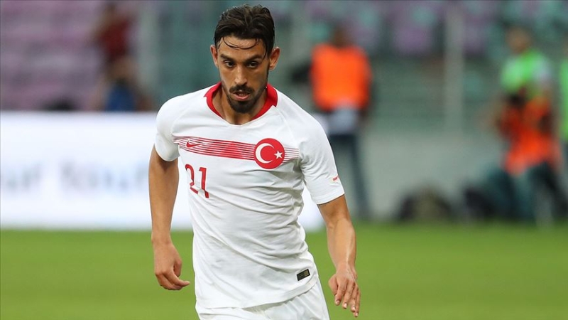 <p>Gümüşdağ Galatasaray'ın teklifiyle ilgili ise 'Galatasaray en son teklifinin üzerine yeni bir teklif yapmadı. Öncelikle bizim hoca durumumuz var, onu netleştirmemiz gerekiyor. İki takım da çok istekli.” diye konuştu.</p>