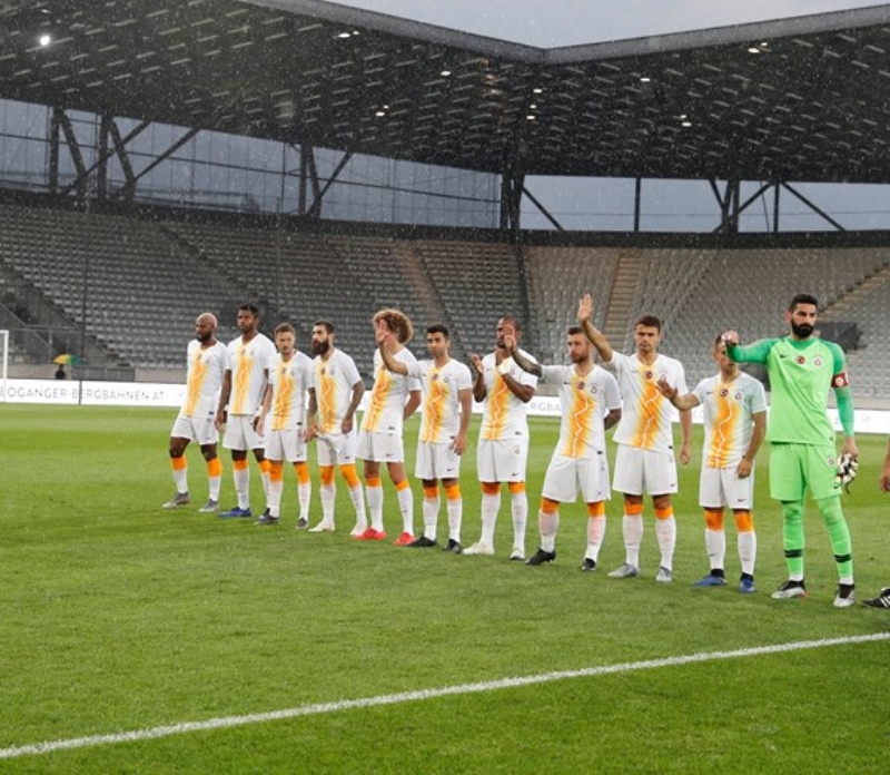 <p>Galatasaray'da yetien Erencan, altyap liglerinde toplamda 79 mata 22 kez fileleri havalandrd.</p>