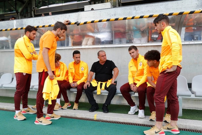 <p>Eypspor’un bu paray deyecek btesi olmadn belirten sosyal medya kullanclar ise zetle unlar yazd:</p>