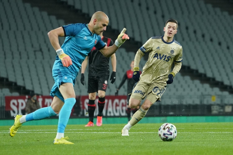 <p>Sadece 3 puan aldklar iin deil, mcadelelerinden dolay da onlar kutluyorum. Sakatlarmz ve kilit oyuncularmz geri gelince her ey daha iyi olacak. Son 11 man 9'unu kazandk. </p>