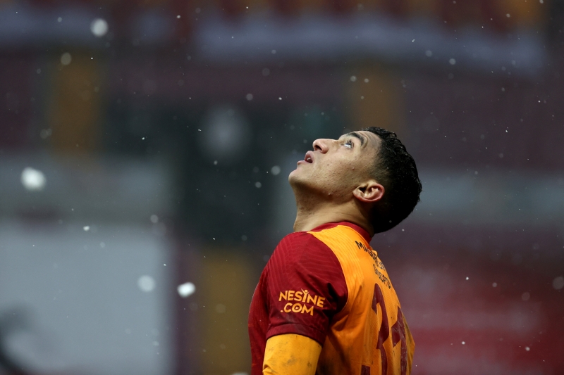 <p>Galatasaray 2-1'lik galibiyetin ardından Süper Lig'de yeniden liderliğe yükseldi.</p>
