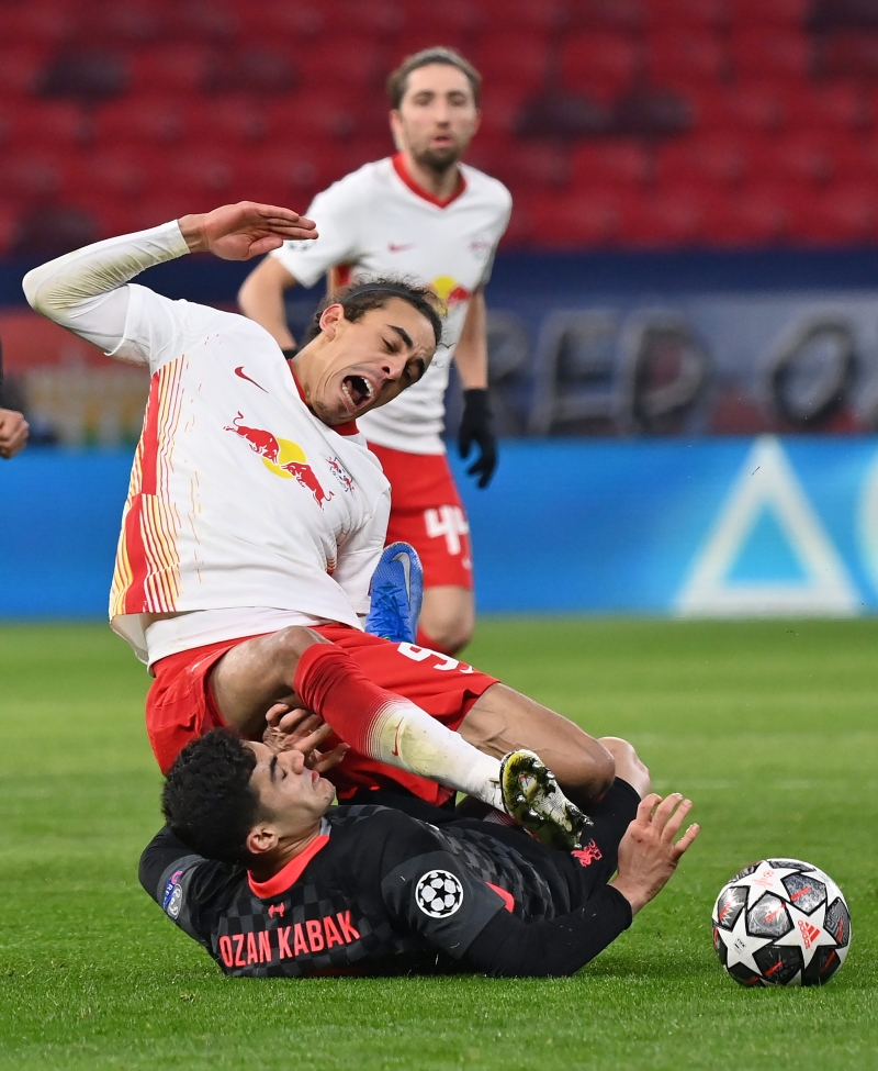 <p>Kabak, oylamaya katılan 100 bin 641 kişinin yüzde 56'sının desteğini alarak 'maçın adamı' seçildi. </p>