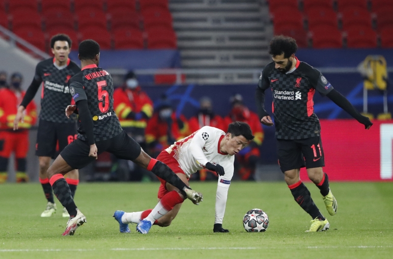 <p>Çok sayıda İngilizce ve Türkçe tebrik mesajının da atıldığı Kabak'ın yer aldığı paylaşım, kısa sürede 3 bin 327 retweet ve 31 bin 100 beğeni aldı.</p>