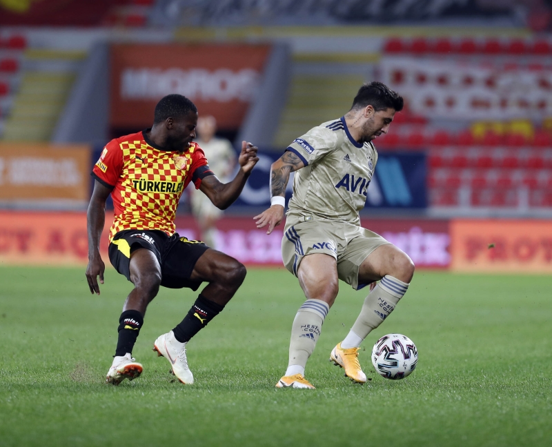 <p>ki takm arasnda geride kalan 53 matan 25'ini Fenerbahe, 8'ini Gztepe kazand, 20 msabaka da berabere sonuland.</p>