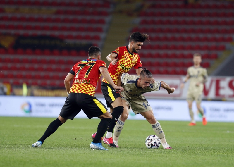 <p>Gollerde de Fenerbahe'nin, Gztepe'ye 82-38 stnl bulunuyor.</p>