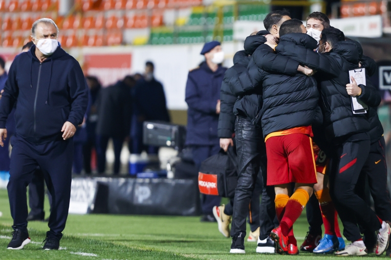 <p>Gol yiyebilirdik. Çok pozisyona girip kaybettiğimiz puanların dengelendiğini düşünüyorum bazen böyle olduğunda. </p>