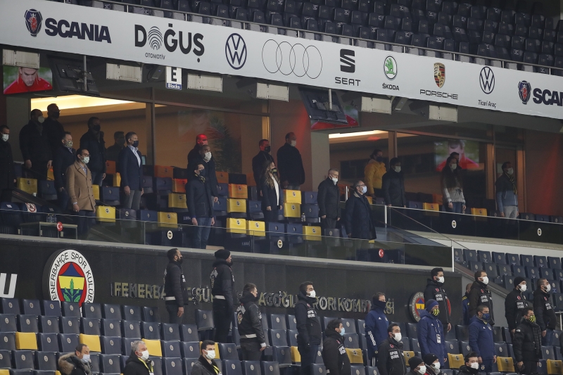 <p>Kar��la�ma sonras� statta acil durum zirvesi yap�ld��� ortaya ��kt�.</p>